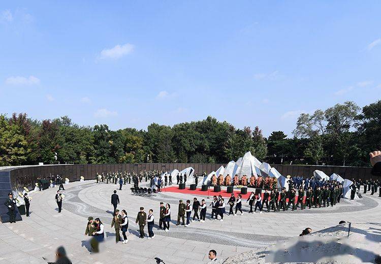 英雄，安息！第七批在韓志願軍烈士遺骸安葬儀式舉行 國際 第3張