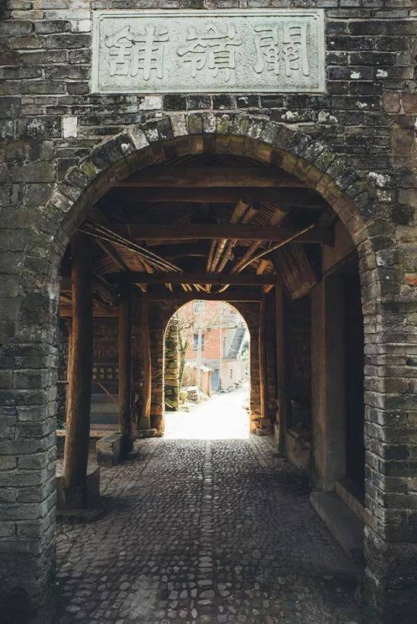 天台县|浙江一地惊现一处古墓！背后故事太震撼