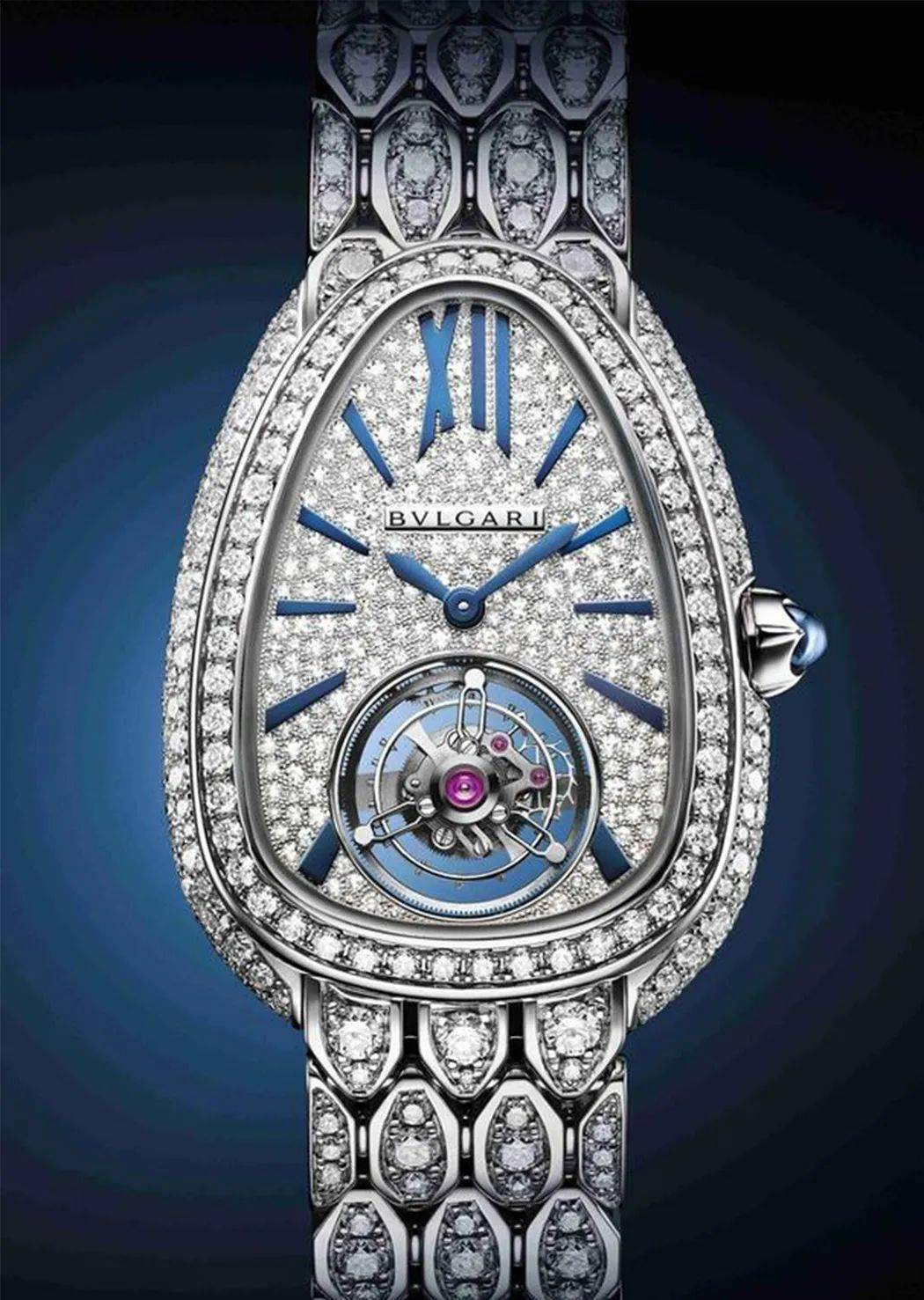 Daily|兰博基尼联名山本耀司造车，Supreme与徕卡推出望远镜｜直男Daily