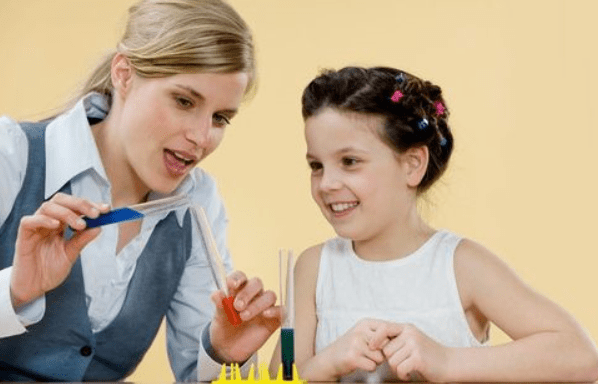 怎么和孩子沟通说话技巧视频 d353d75f198140bb87be9417dfb56472.png