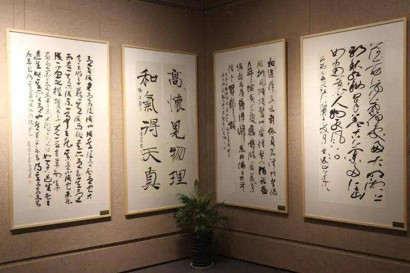 【展览】"学四史 担使命 共抗疫"同心书画摄影作品展在松图开幕