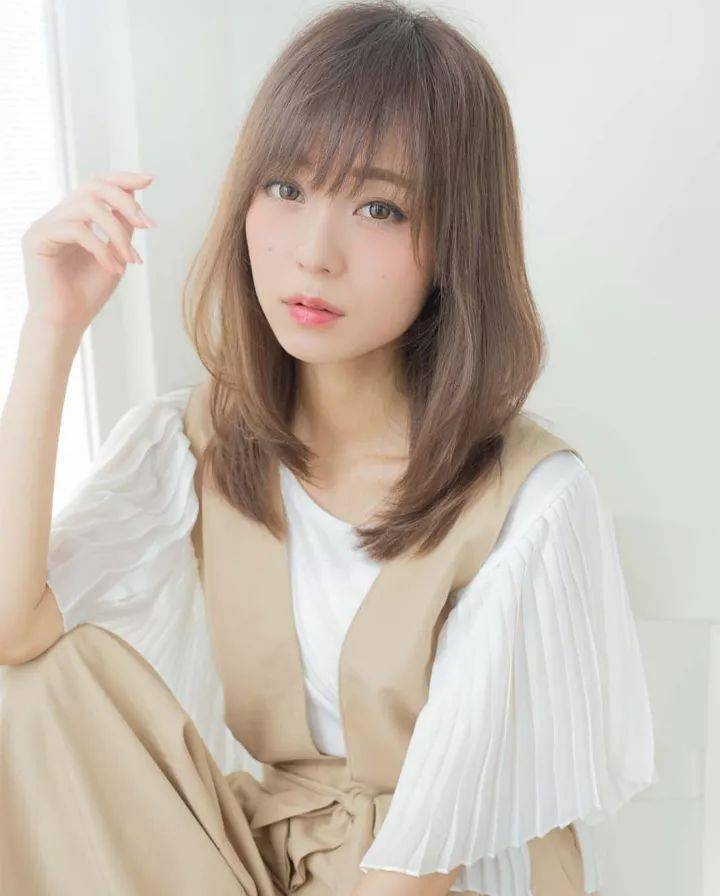 日系中长发造型