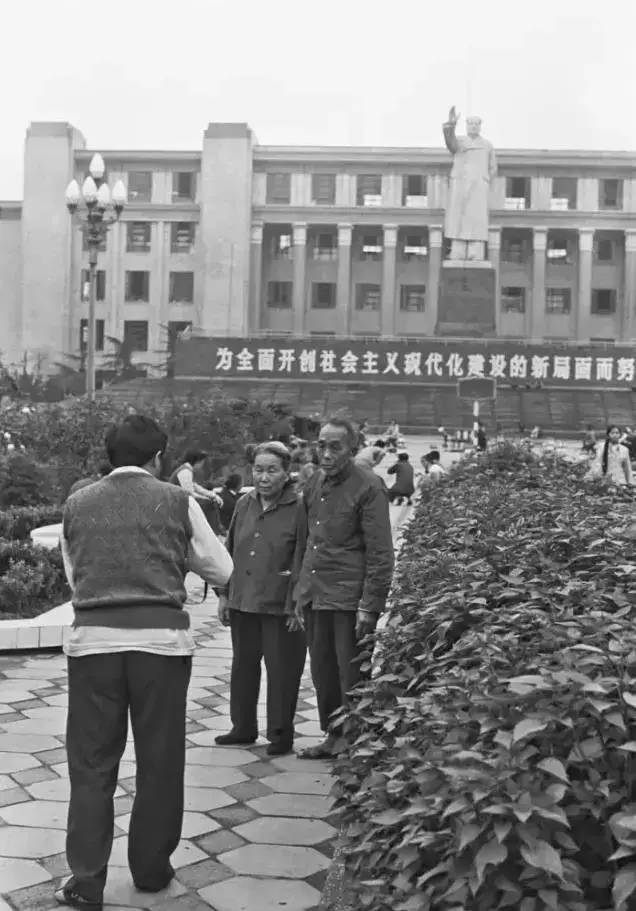 年代|90年代的成都，竟然也有这么时尚的街拍！