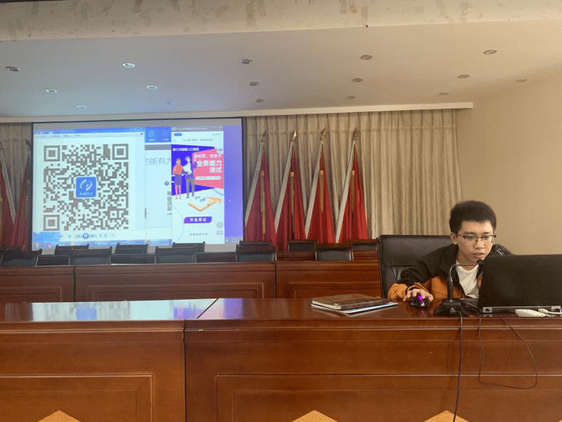 杭州人口普查第七次_第七次人口普查图片(2)