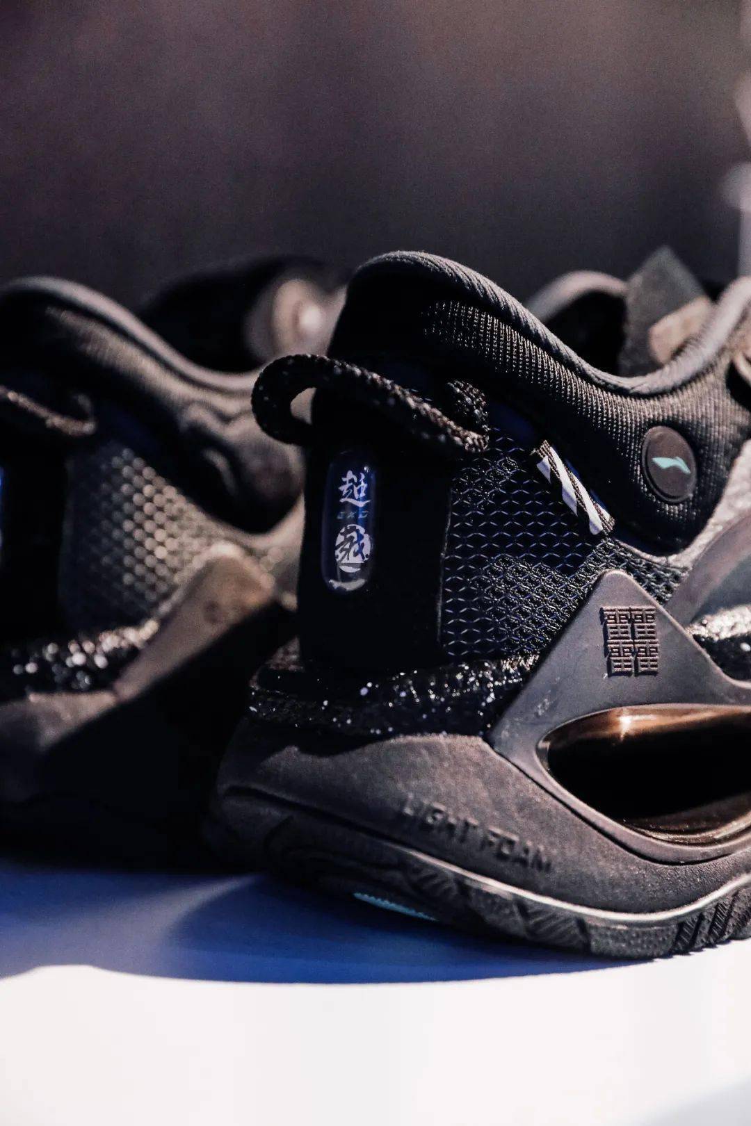 时装周|凭什么李宁能连续走时装周？凭这几双鞋就「足」以证明