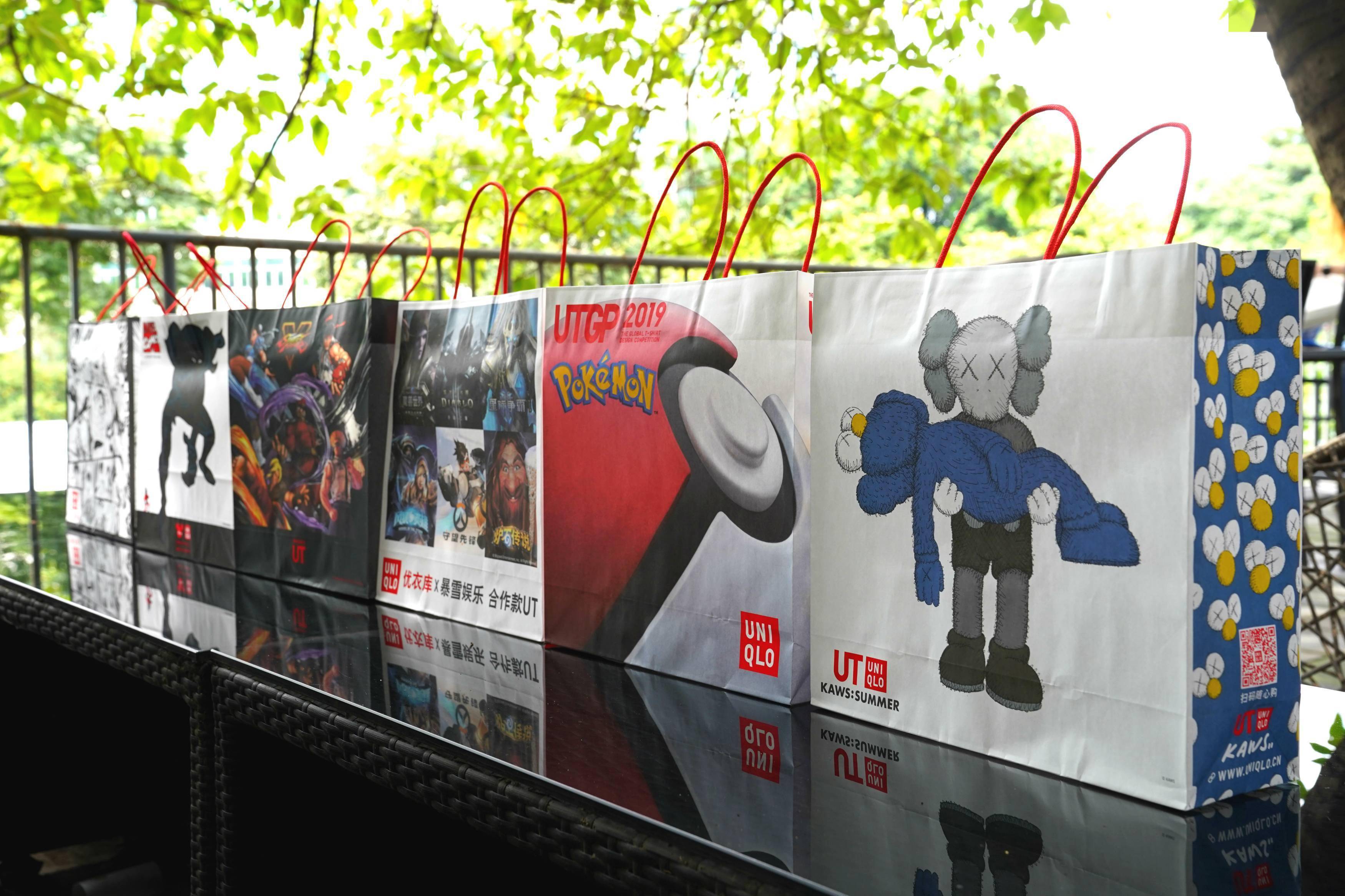 包装袋|开箱 8 盒月饼后,我们发现了品牌包装袋背后的门道