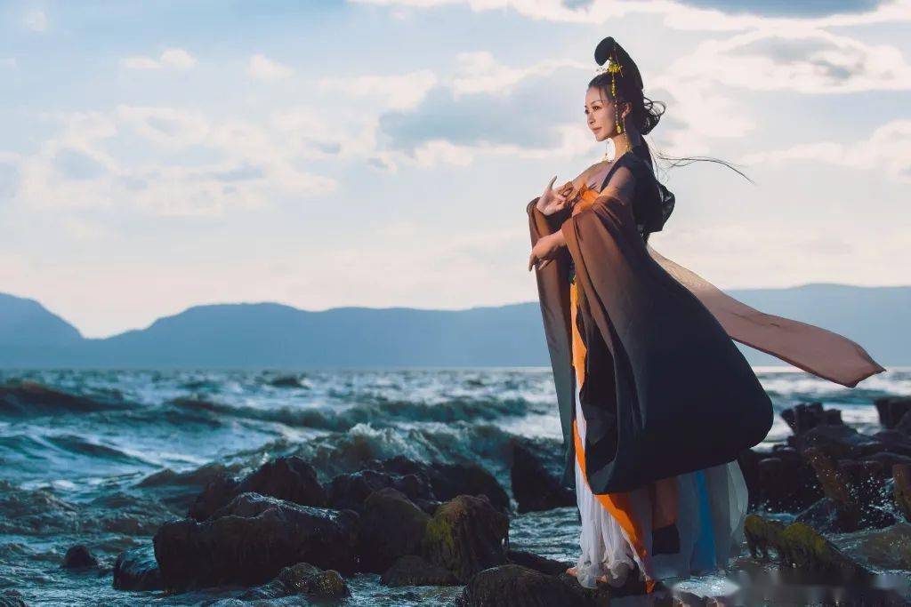 瑶音|邀月小仙女邀你一起过中秋~