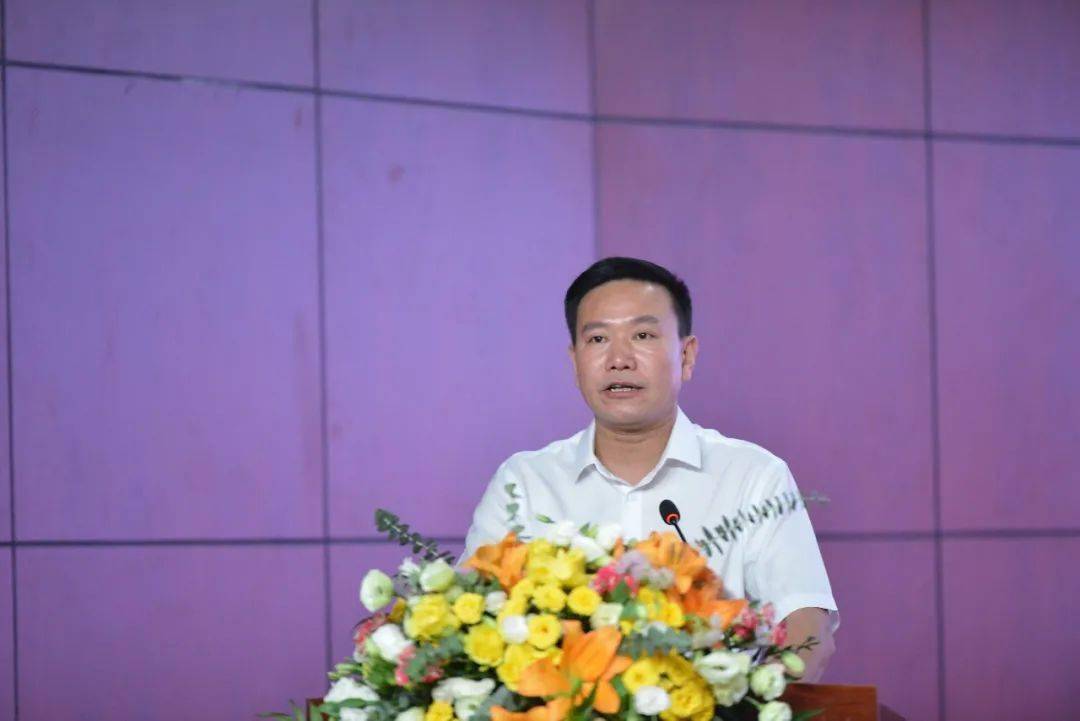 高家桥村党总支书记马建伟