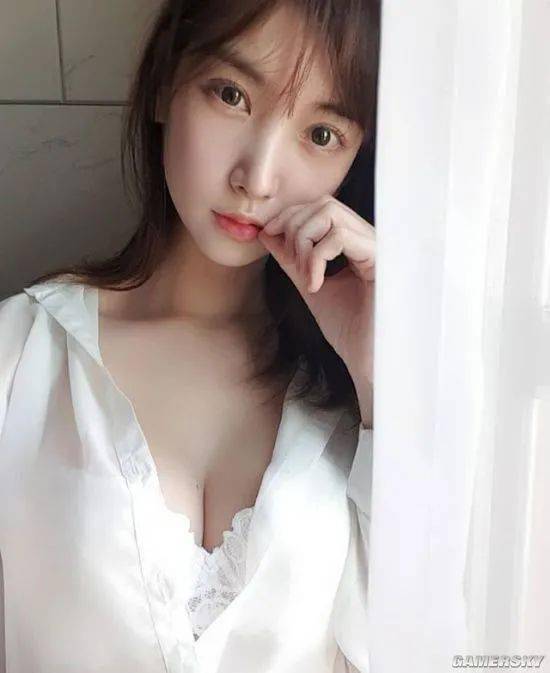 姐姐|弹琴性感画面让人心跳加速 来自韩国的钢琴小姐姐