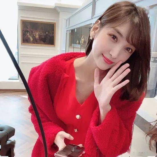 姐姐|弹琴性感画面让人心跳加速 来自韩国的钢琴小姐姐