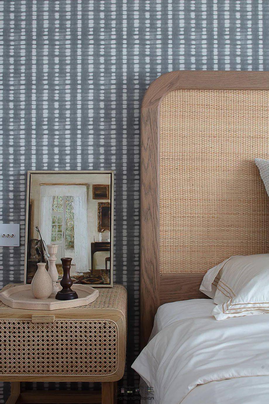 设计|满眼的复古治愈感，看设计师如何拯救精装猪肝红地板 | 颜青软装