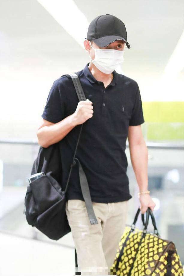 疯狂健身|文章近照状态好，疯狂健身帅出新高度，比当年向南更有型