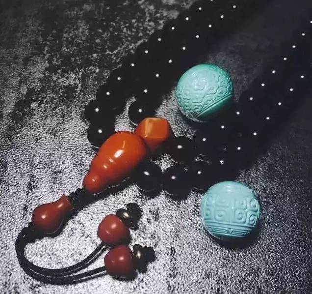 配饰|除了包浆，手串玩成这样才算高手！