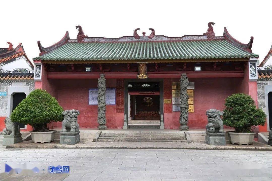 全国民族团结进步教育基地高州冼太庙.
