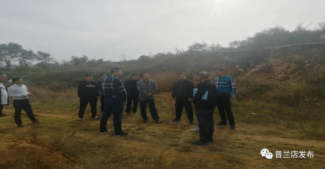 10月2日,市生态环境局局长陆荐援对我区"两个污染防治攻坚战"重点工程