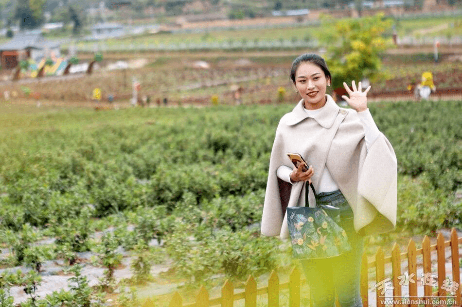 清镇婚纱照_清镇一中图片(3)