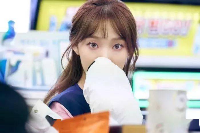 Step|还纠结短发or长发?现在流行这条“美颜线”,瞬间帮你变成小V脸