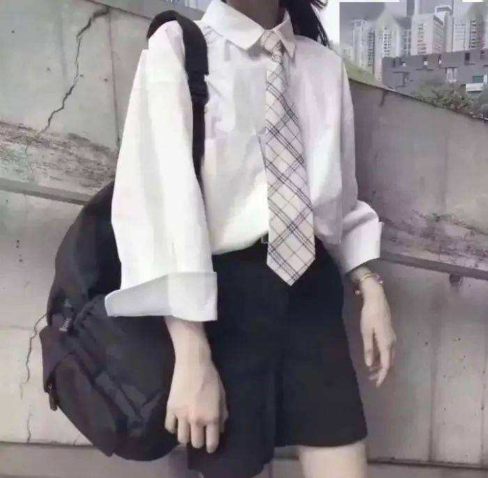 头像大全 | 精选热门微信头像 适合发圈的高情商句子