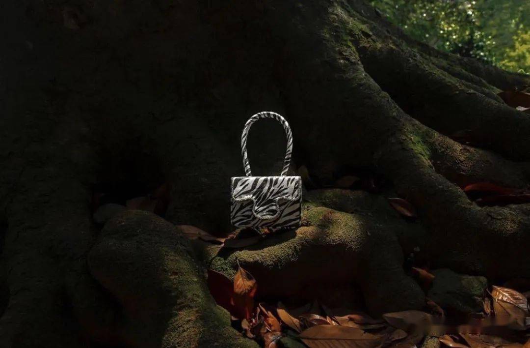 直视|钛合金眼也没法直视的小众品牌，拥有一件闪耀全场！