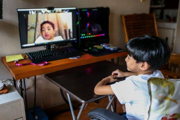 菲律宾|菲律宾：开学首日网上见