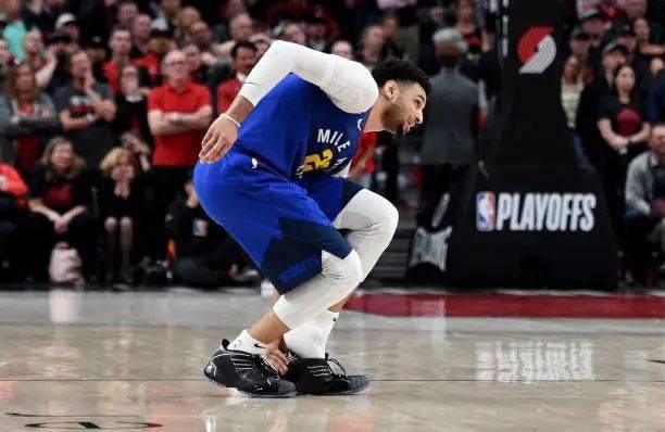 Waffle|侃鞋丨阿迪达斯的2020：惨痛之下，仍有光芒