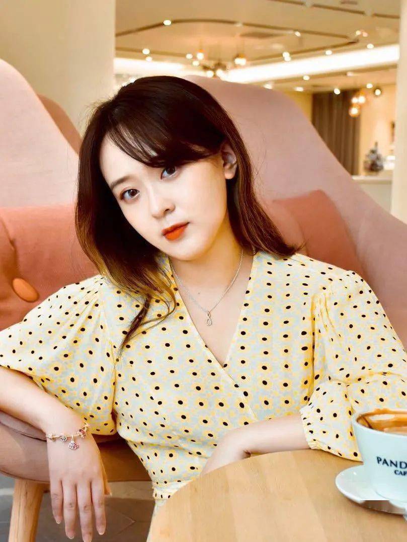 面膜|从内衣模特到老戏骨 如今她只能靠Angelababy搏关注？