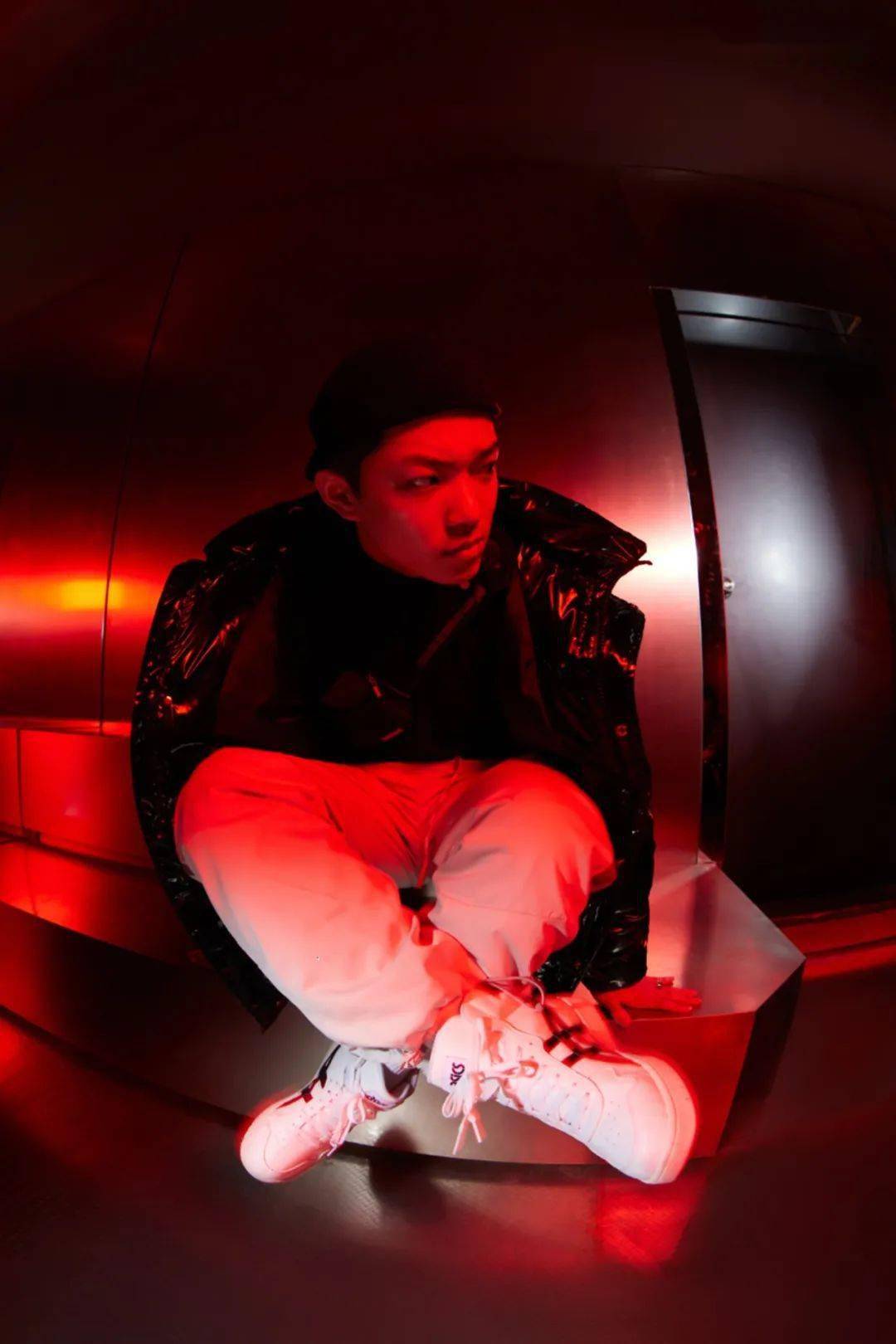 合作|赋予 ASICS 和 Chace 极强风格特质的，究竟是什么？