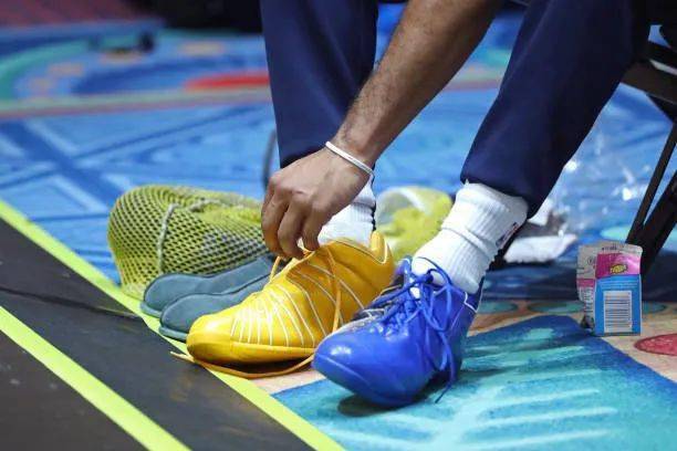 Waffle|侃鞋丨阿迪达斯的2020：惨痛之下，仍有光芒