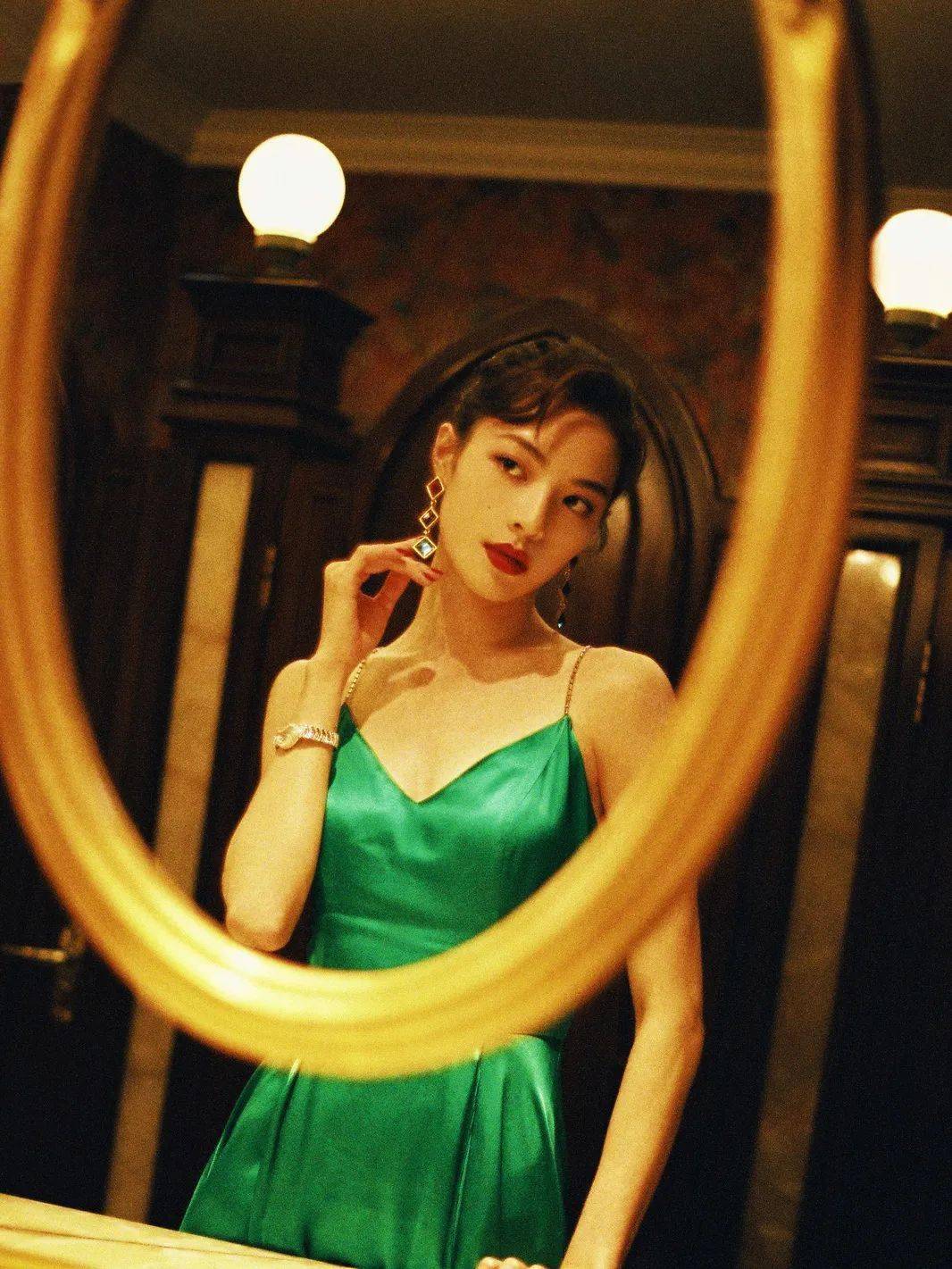 口红|大无语事件，追剧也能选色号？