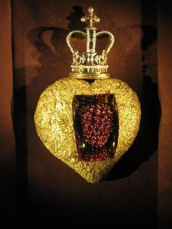 摄影|达利:疯狂的天才就是疯狂得无所不能