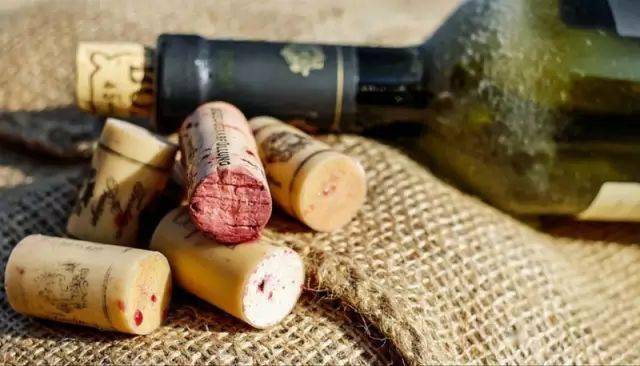 冰箱|葡萄酒开瓶后还能放多久？