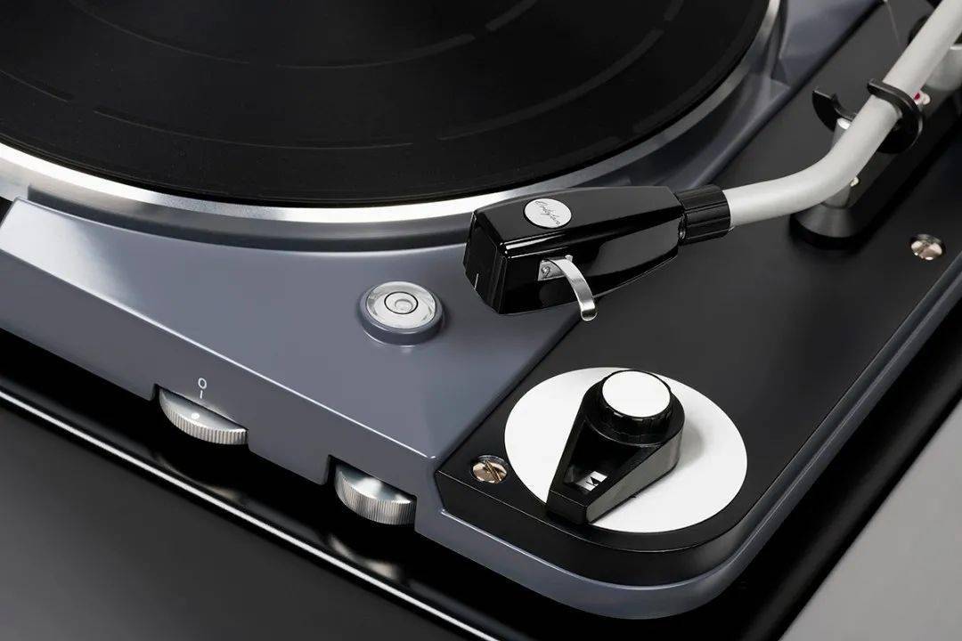 Gunter|【人物专访】复刻经典外加创新：多能士Thorens 总裁 Gunter Kurten