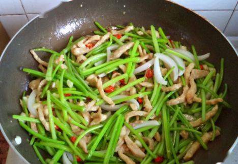 炒肉丝需要放葱姜吗 6ffbb44e63ea4a8996600669df26d13d.jpeg