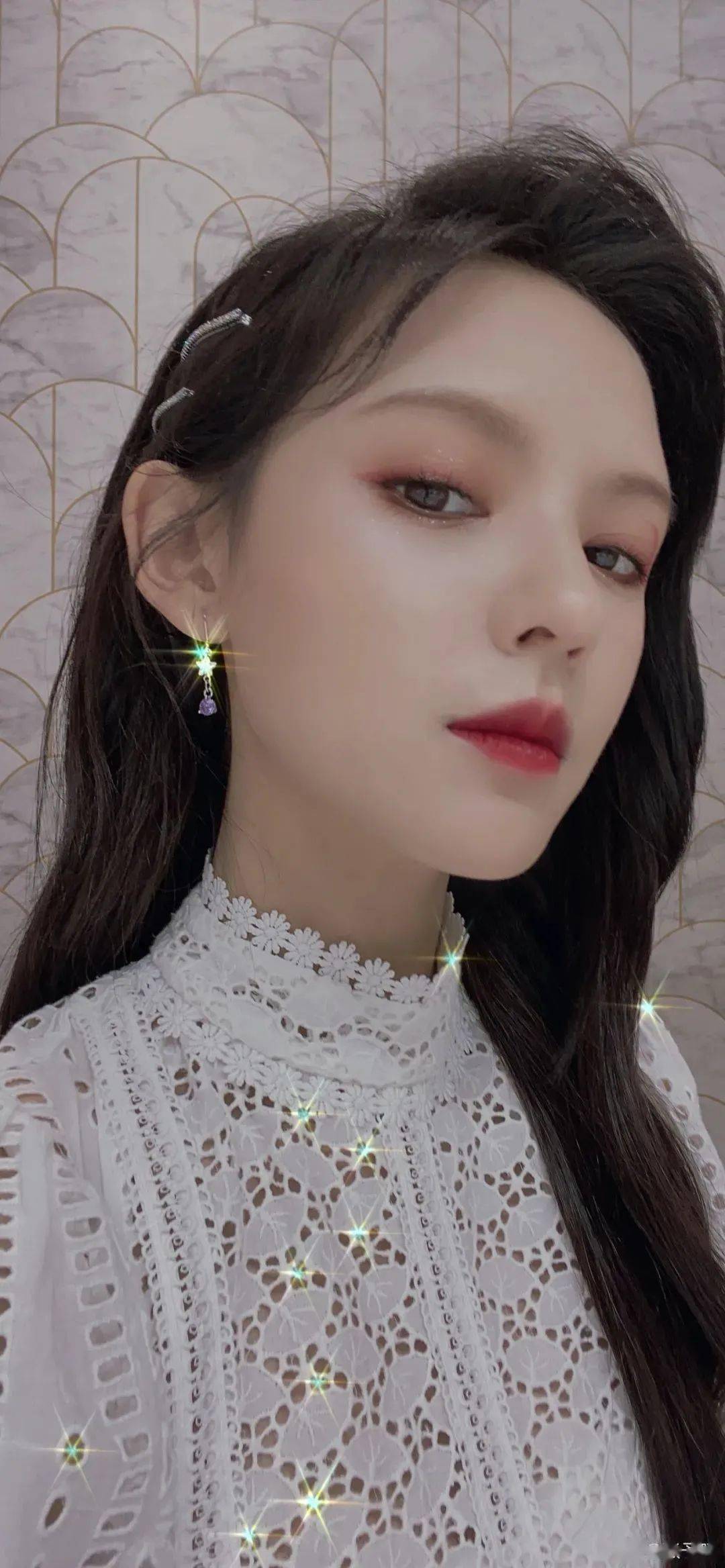 皮肤|熬夜通宵不垮脸还能元气满满？这回跟张予曦学到了！