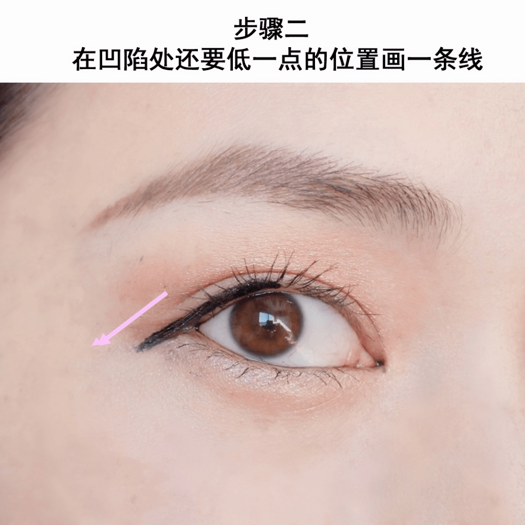化妆新手戳:日式画眼线步骤,该怎么画才好看?