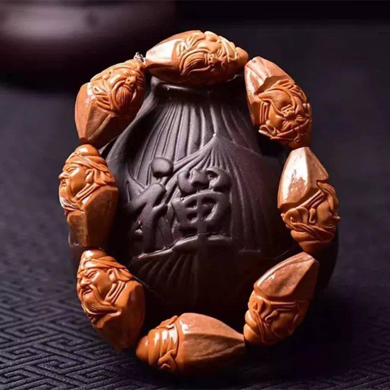 男性|男女戴手串的规矩,不是迷信,请认真记住：阴阳相宜，反之招祸！