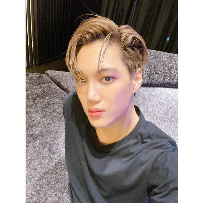 ins动态表情包 a1e772b580cb4929a82759252207a7c4.jpeg