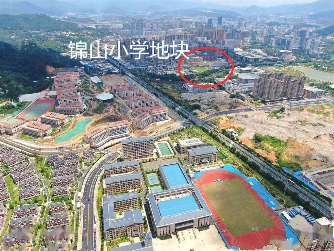 已建成的龙岩体育运动学校和龙岩一中锦山校区 锦山小学作为龙腾路