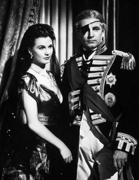 雯丽|她的一生曾被费·雯丽演绎,曾荣誉加身,却最终声名狼藉