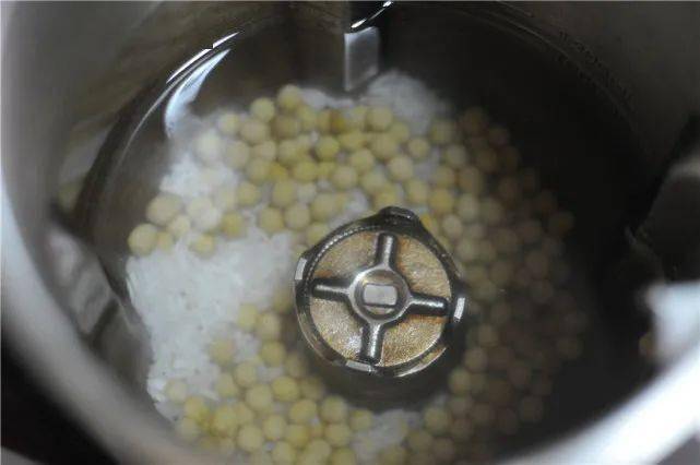 怎么增加豆浆的豆香 ae15fe0dda544efd90bd43d4a452df87.jpeg