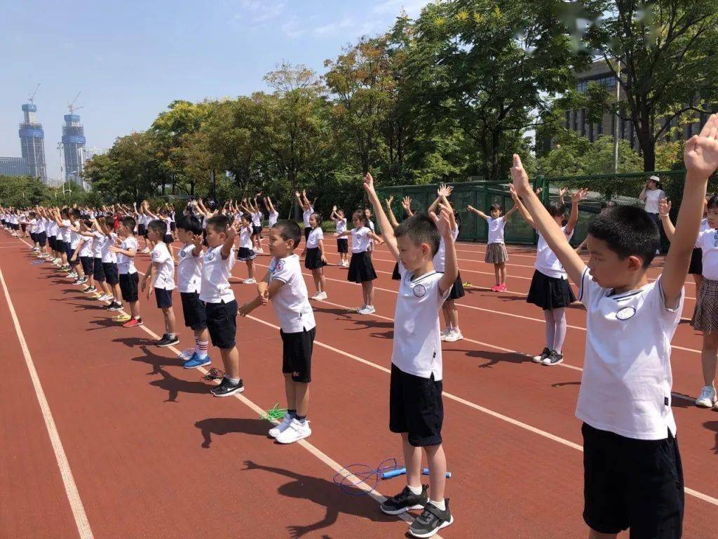 田径教案模板_体育教案模板范文田径_田径教案模板体育学院