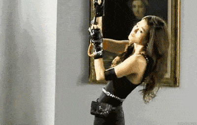 星座|【Chic恋爱说】天雷勾地火，如何一眼撩到忽冷忽热的腹黑天蝎