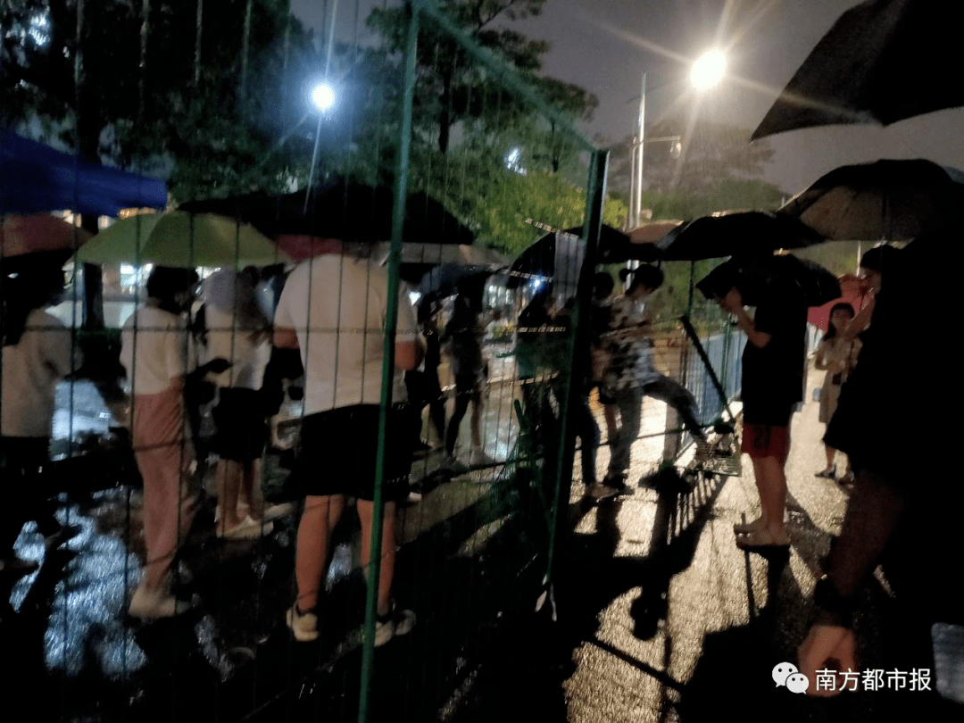 被窝|一位广东大学生时隔9个月返校，被窝发出难闻气味，这还没完