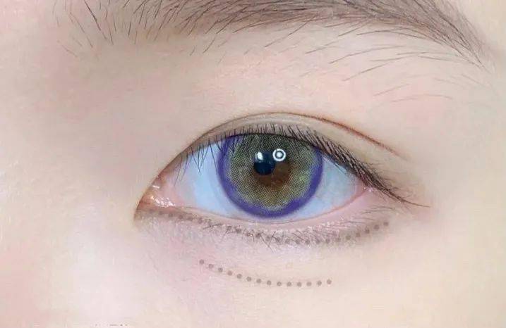 眼线|能让李栋旭一直念念不忘，这个女人不简单！