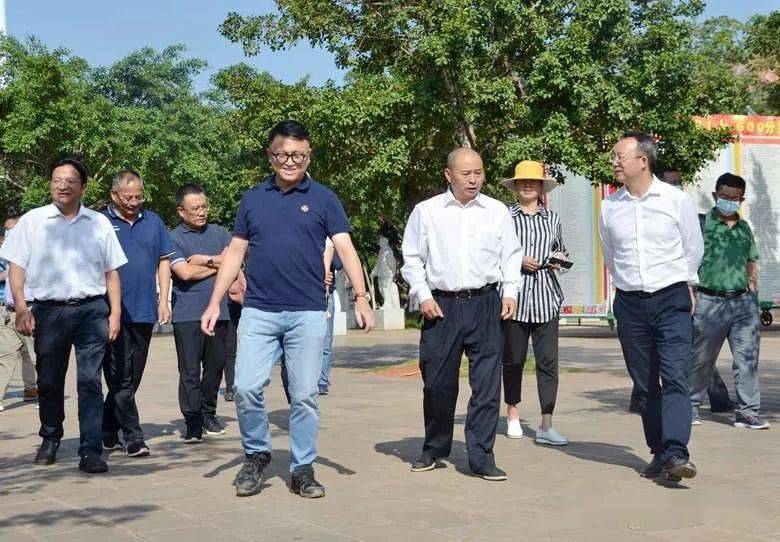 普洱市人民政府考察组到建水实验中学调研