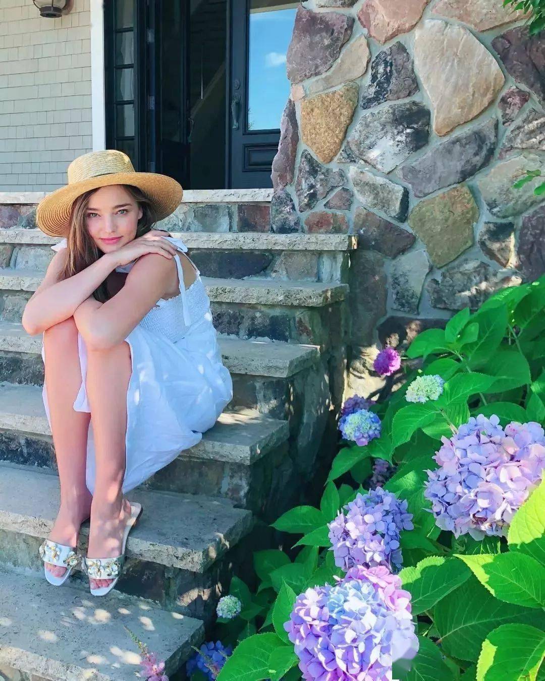 女人|懂得往脸上抹油的女人，还打个P玻尿酸！