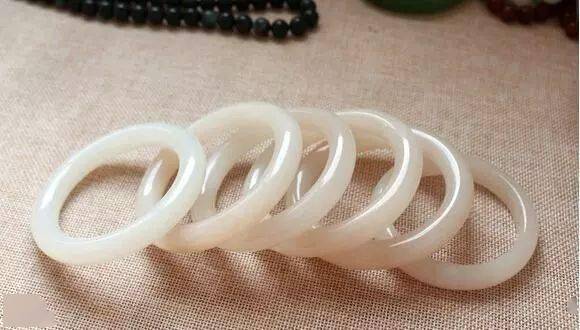 藕粉|玩了这么多年玉，这个“玉中美人”，你竟然错过了？