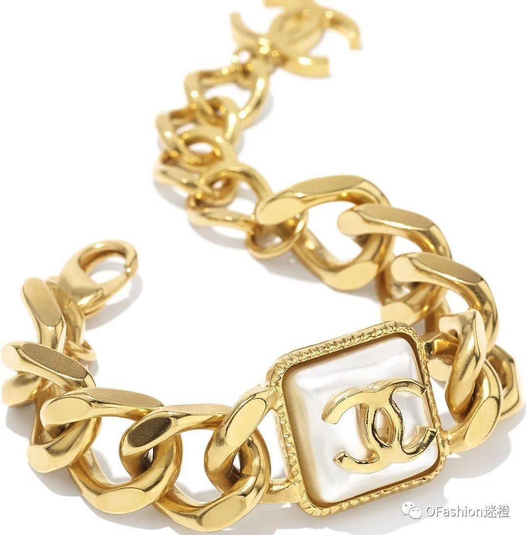 Coco|凭什么不是真金白银的CHANEL配饰,有这么多人愿意买单