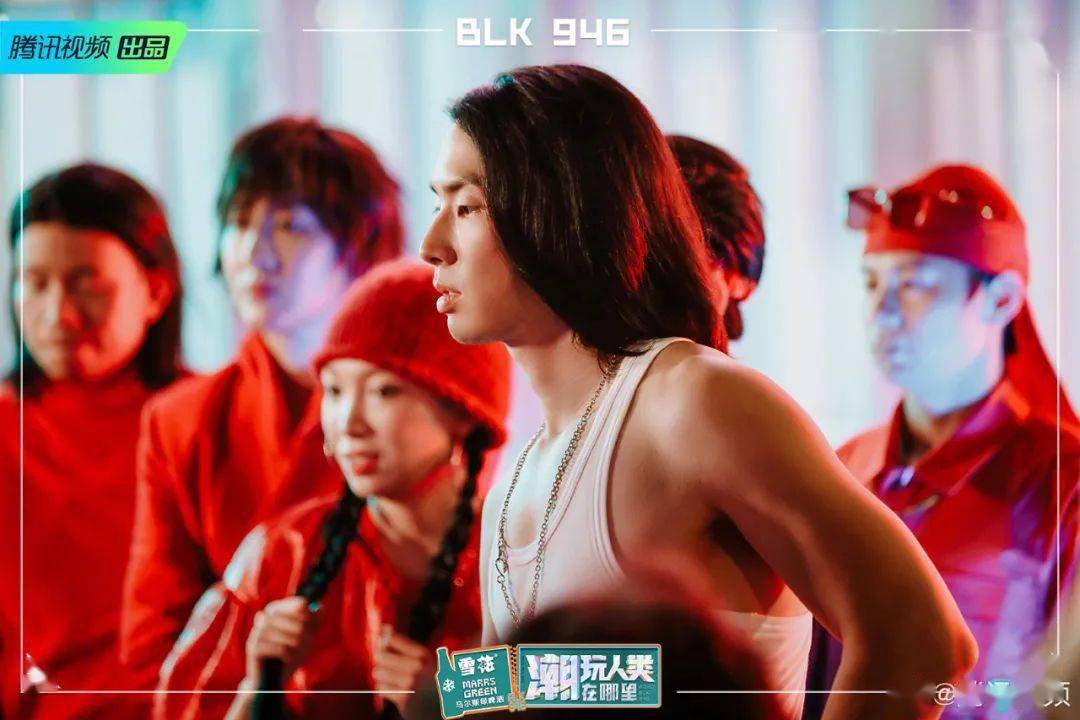 发丝|秋风吹拂发丝的温柔~是暖男啊