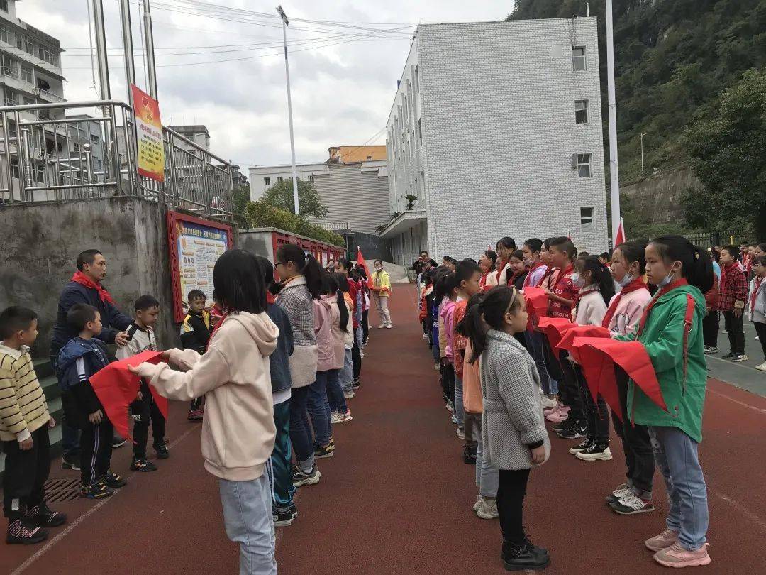 宣恩县椿木营乡民族中小学图片来源:宣恩县第二民族实验小学图片